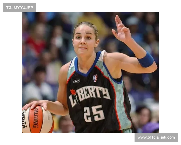 王牌主帅贝基·哈蒙执教四年三冠，被誉为其联赛的“史蒂夫·科尔”